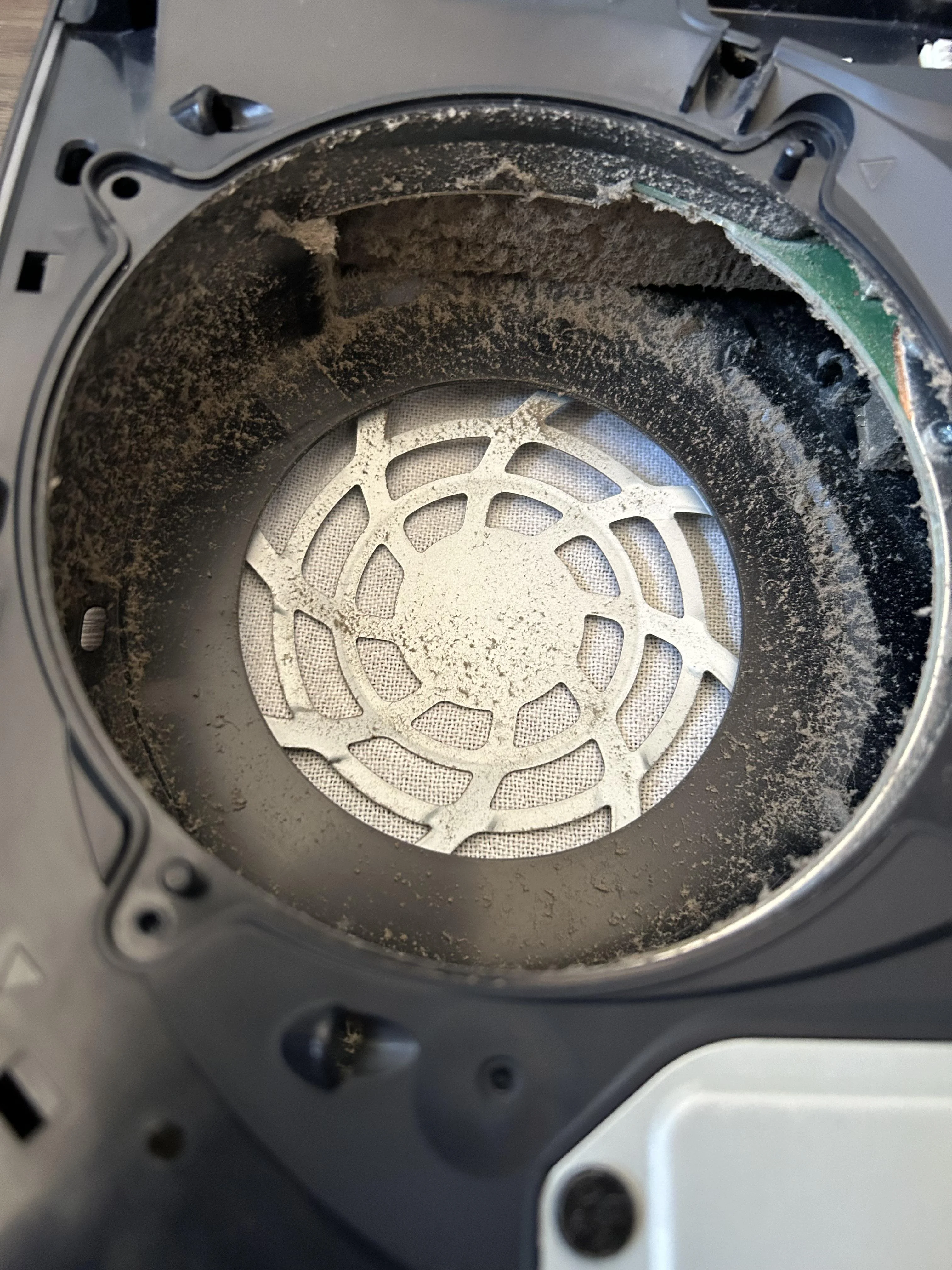 PS5 Cleaning & Overheating