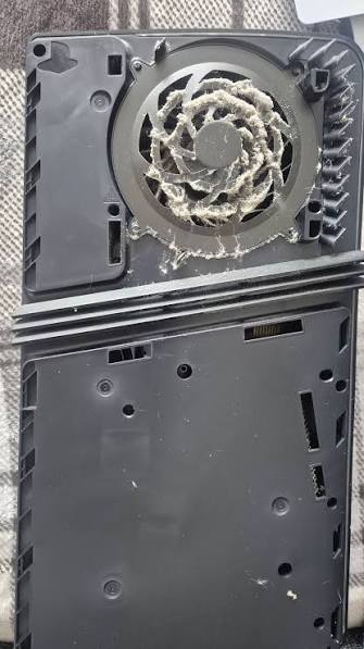 PS5 Slim & PS5 Pro Cleaning